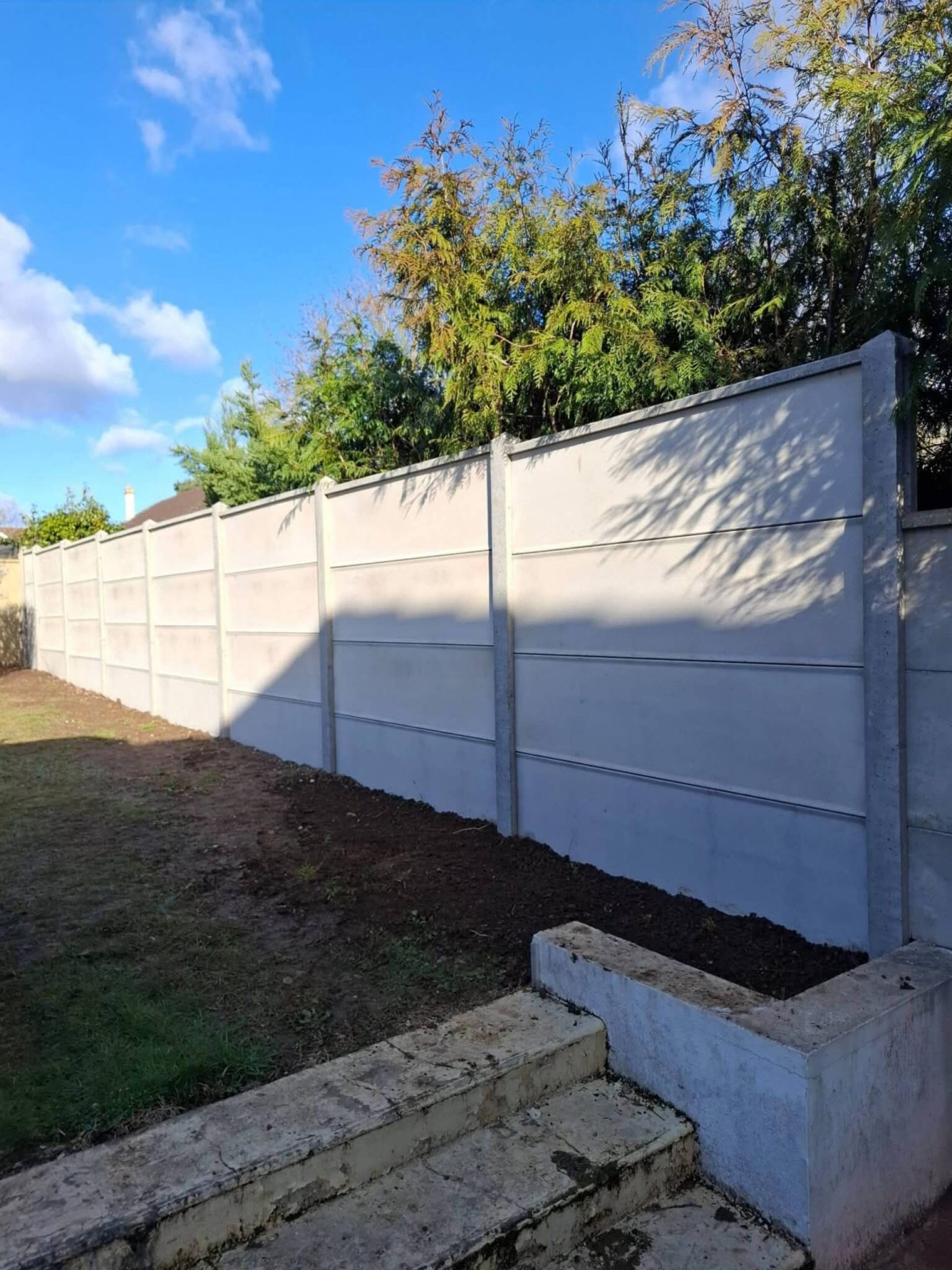 Fournisseur de clôture en béton à Cormelles-le-Royal
