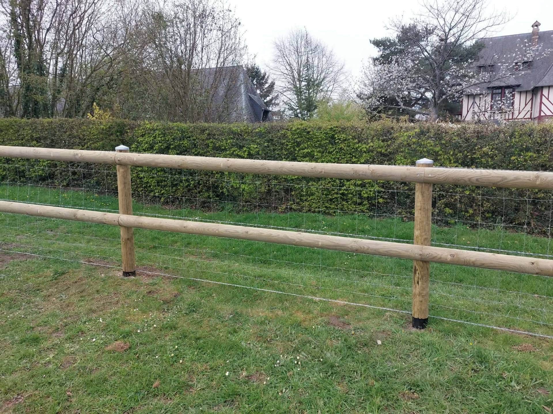 Fournisseur de clôture bois à Caen
