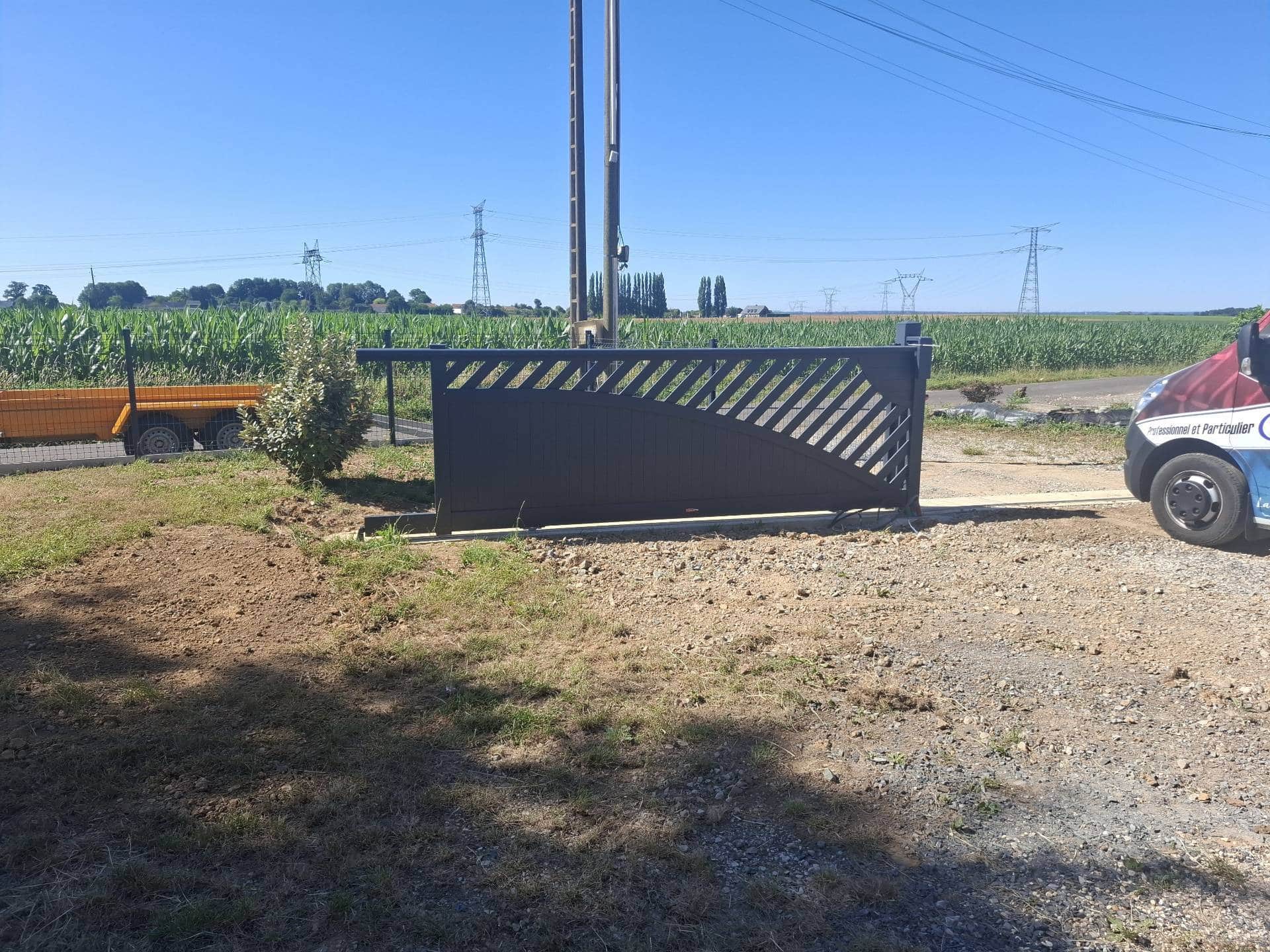 Vente de portail coulissant aluminium à Lisieux