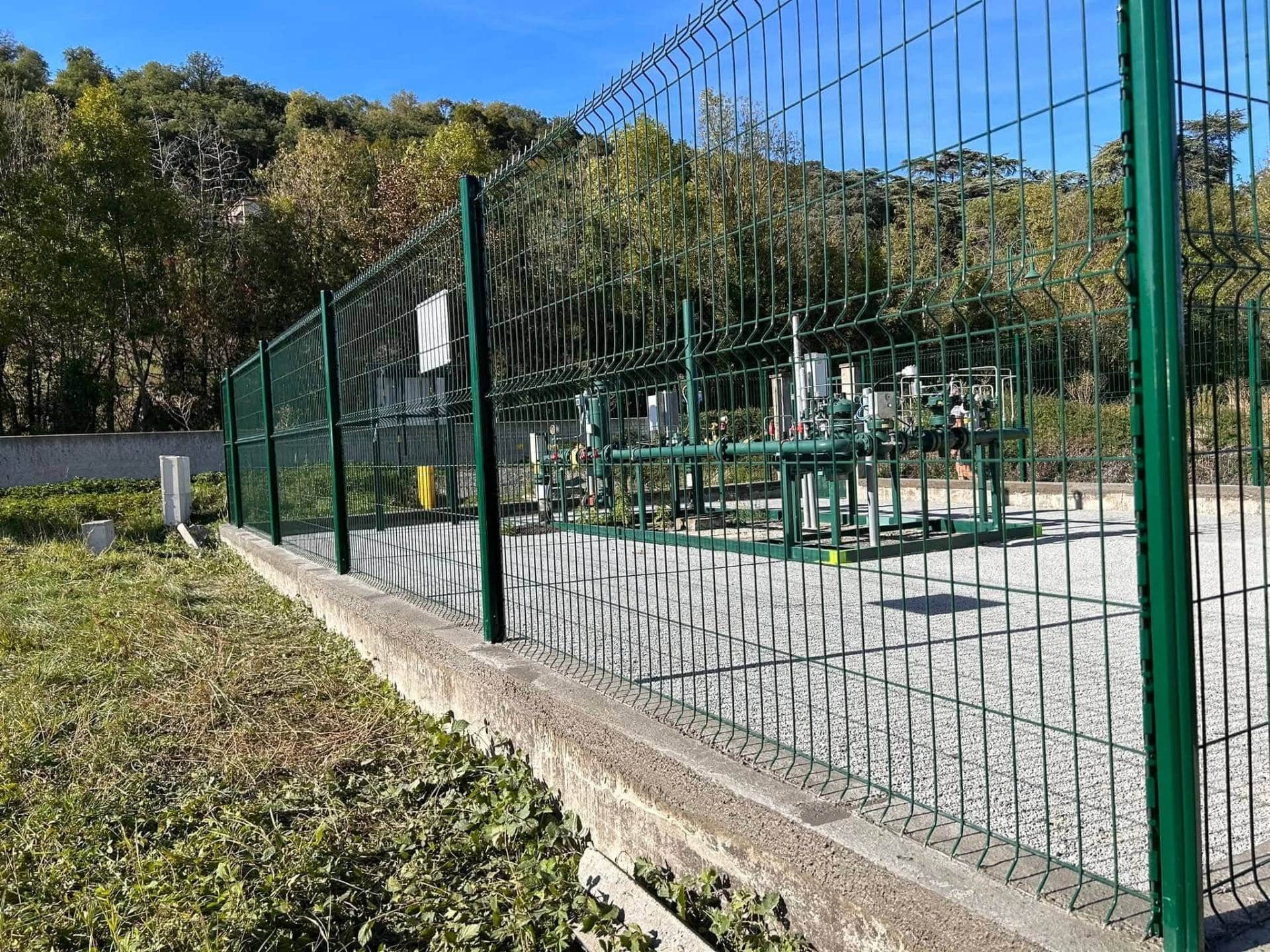 Fournisseur de panneau rigide vert à Ifs