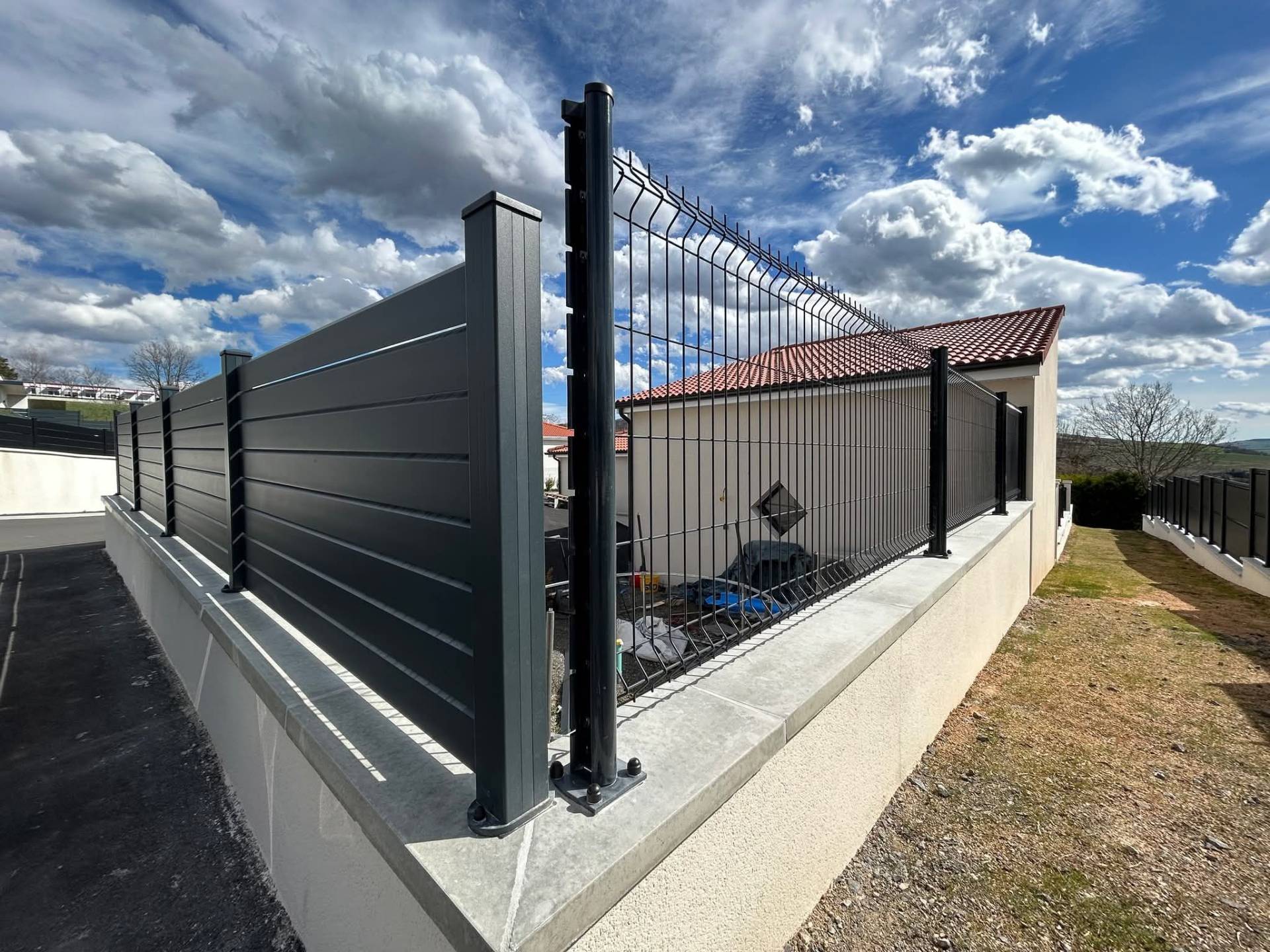 Fournisseur de clôtures aluminium à Carpiquet