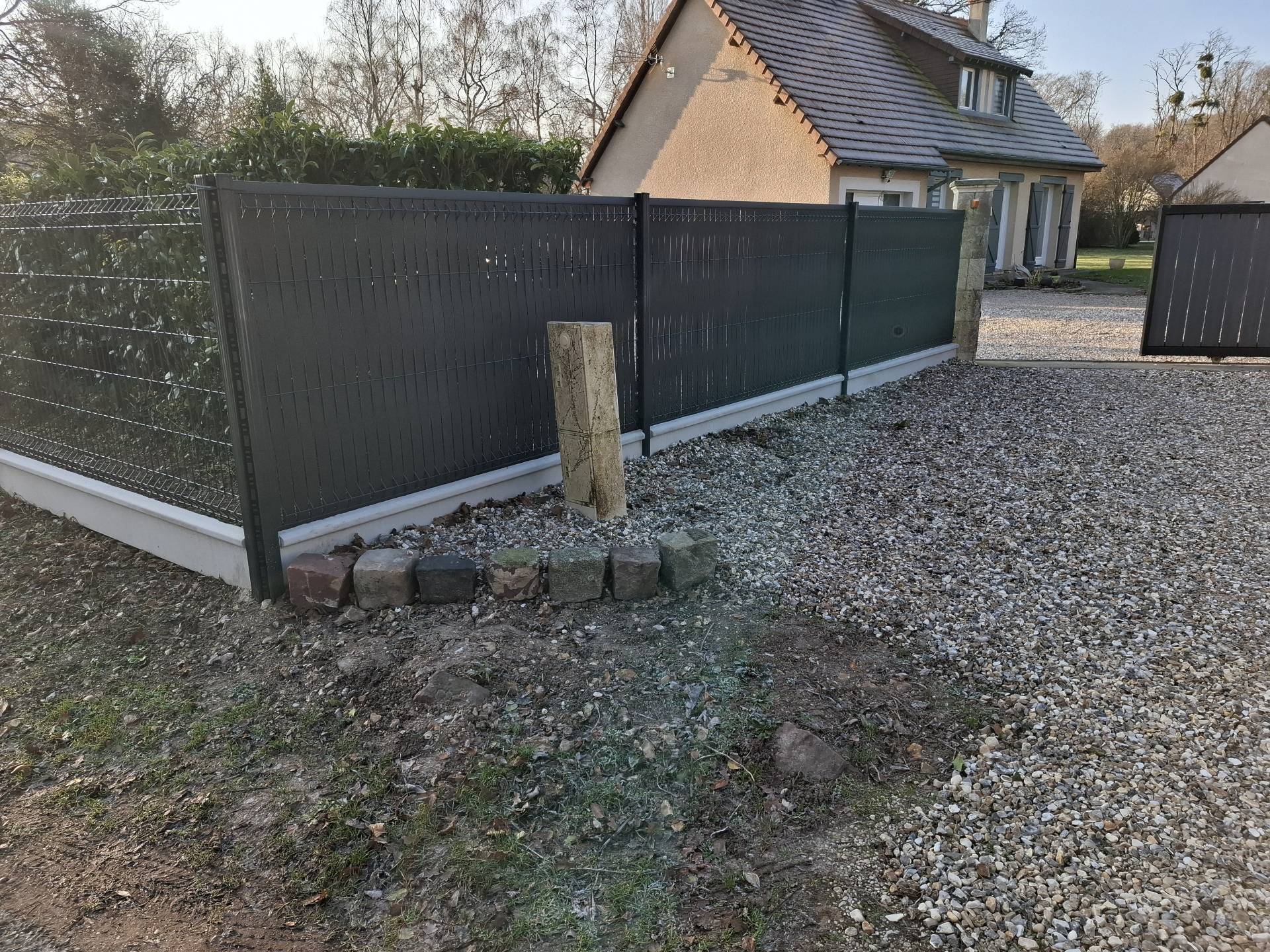 Vente de clôture occultante aluminium à Carpiquet