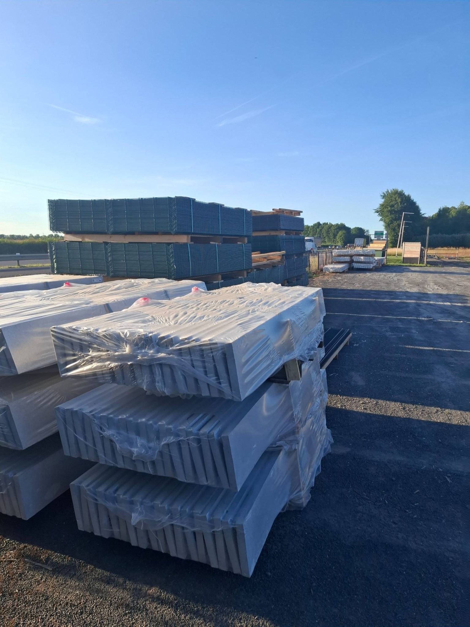 Vente de panneaux rigides et murets à Mondeville