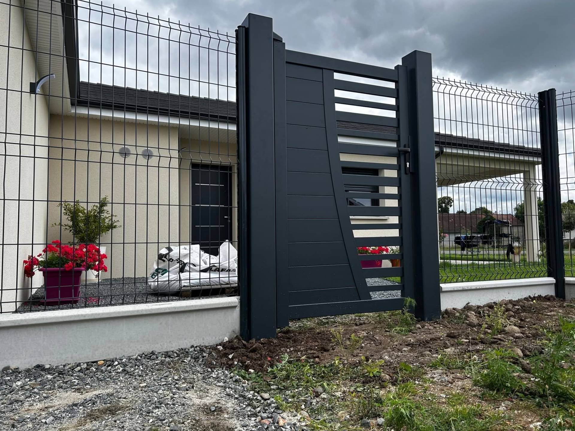 Fournisseur de portillon aluminium à Mondeville