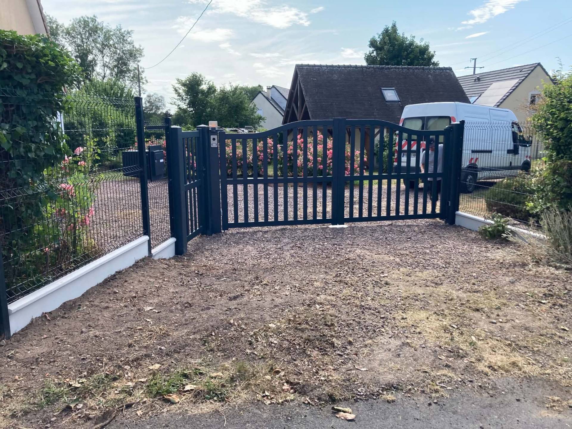 Vente de portail aluminium à Mouen