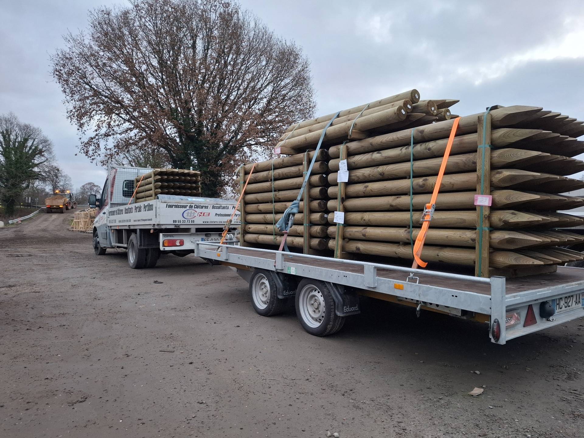 Vente de poteaux bois à Caen