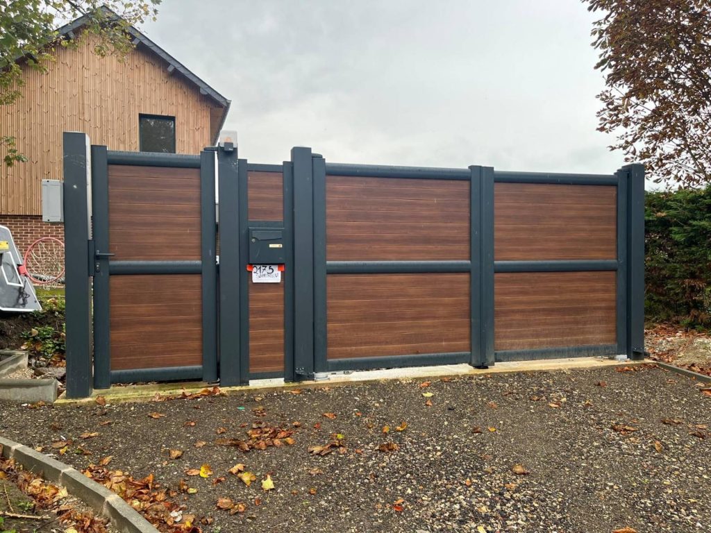 Fournisseur de portail coulissant aluminium à Hérouville-Saint-Clair