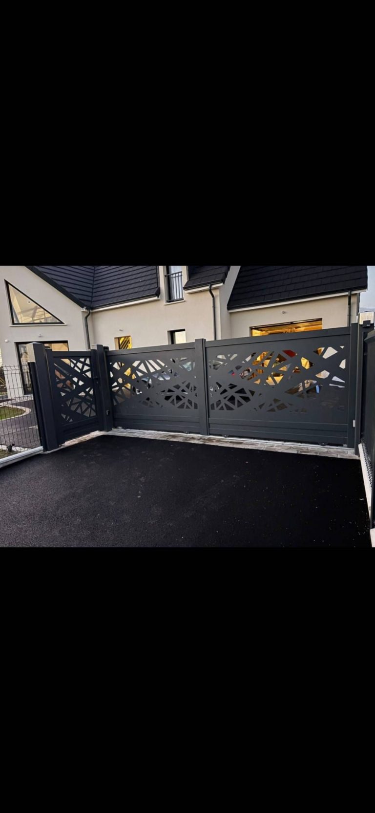 Fournisseur de portail aluminium design à Caen
